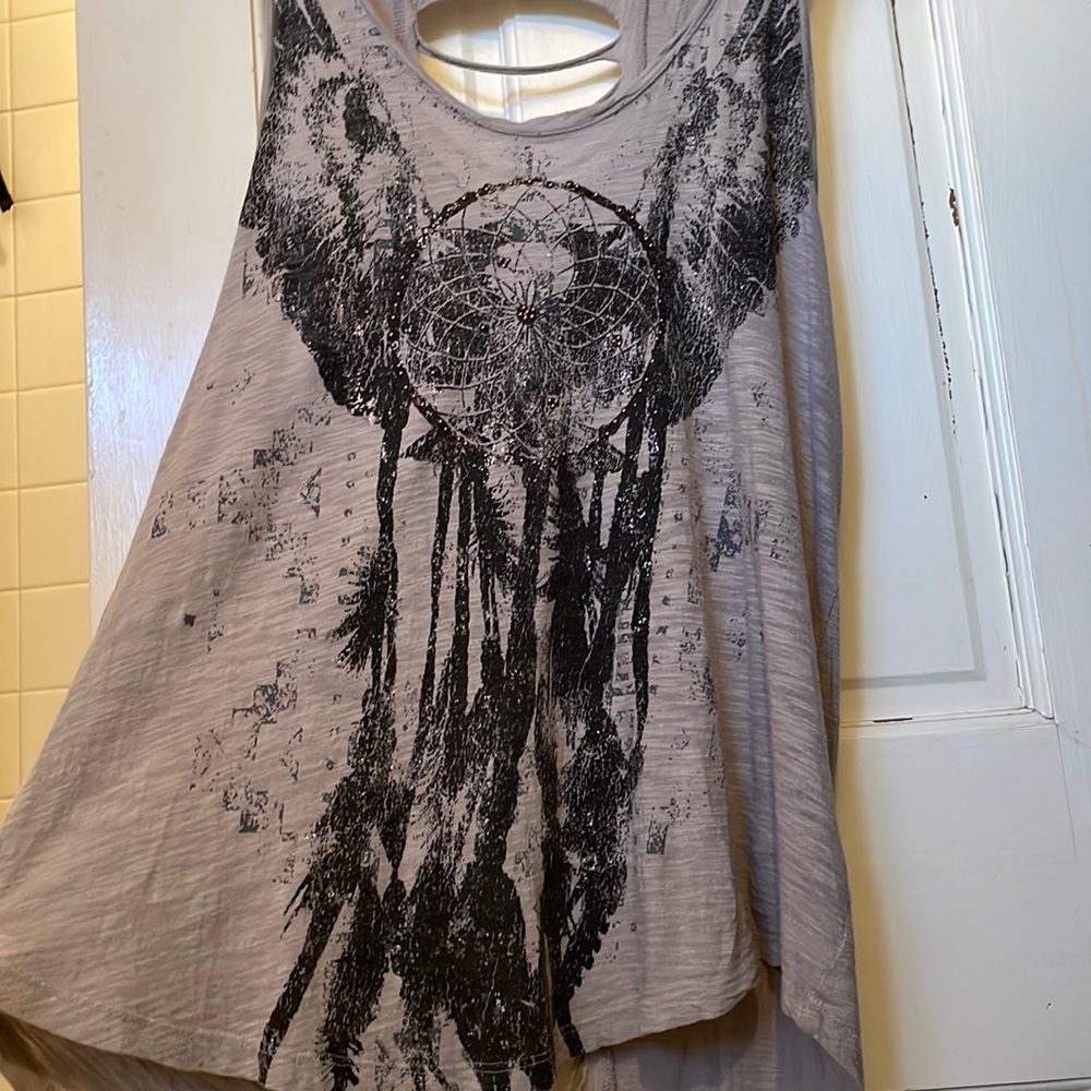 Dream catcher tank top with sexy shredded back. size L. Rock and Republic.